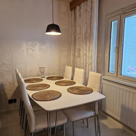 Spacious Two-room Near The Center *