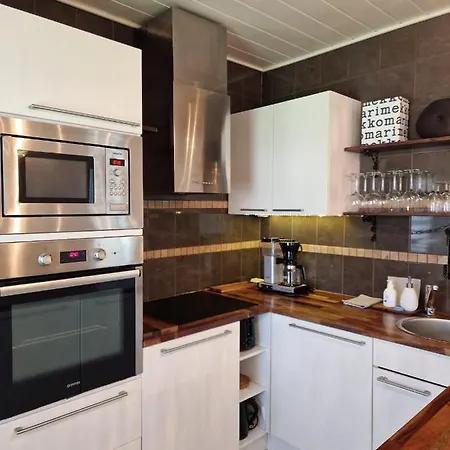 Spacious Two-room Near The Center *